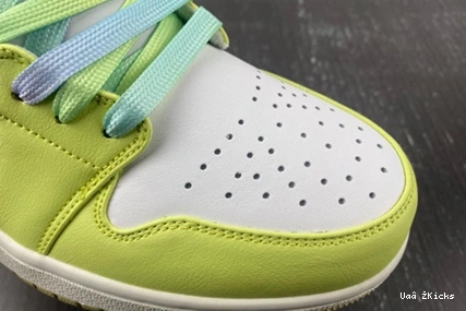 DailyWear Low White 1 132 (W) Sail Green Jordan FD9906-131 Oil 0715